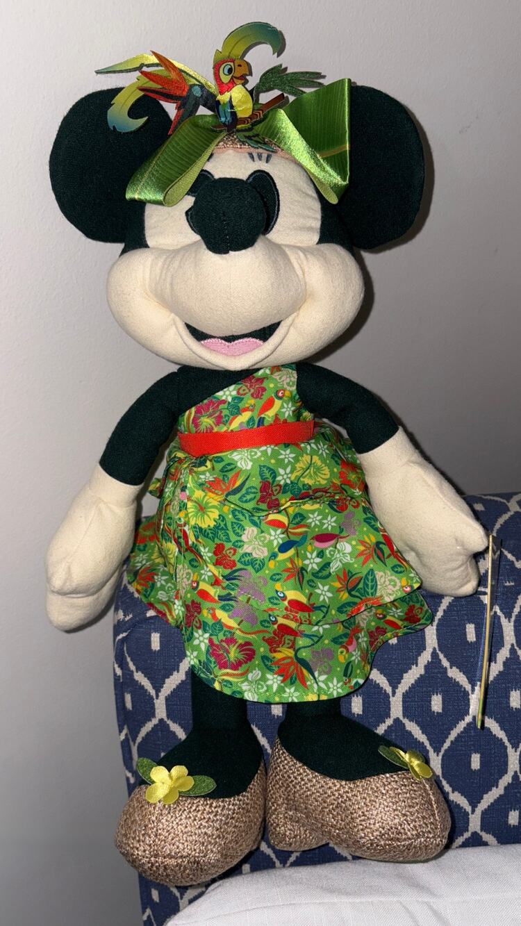 NWT Minnie Mouse: The Main Attraction Series - Enchanted Tiki Room